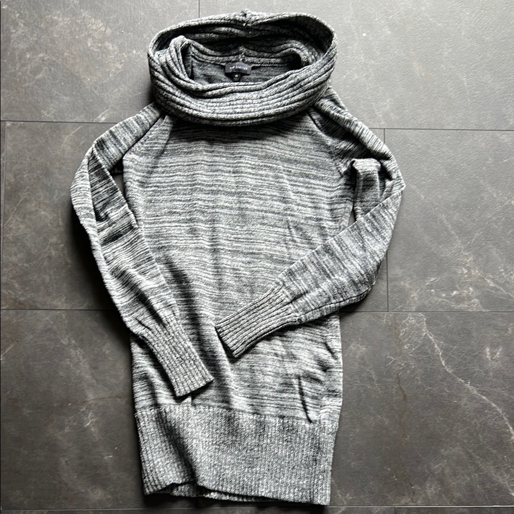 The Limited Gray Turtleneck Sweater with Ribbed Trim